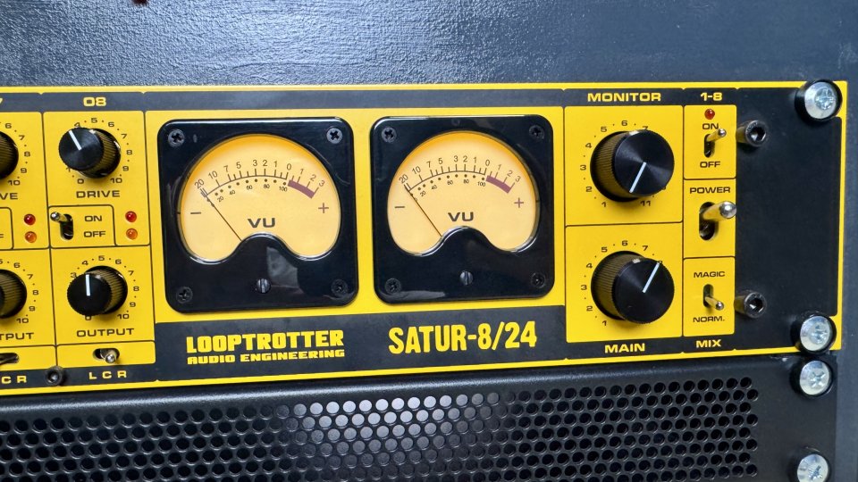 Sumador Looptrotter Satur 8/24 - Impecable de segunda mano · Foto 4 de 4 · Cádiz · 2000 €