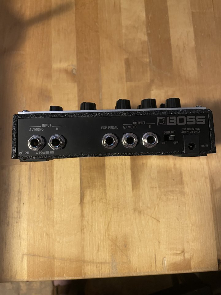 Pedal BOSS RE-20 Space Echo
