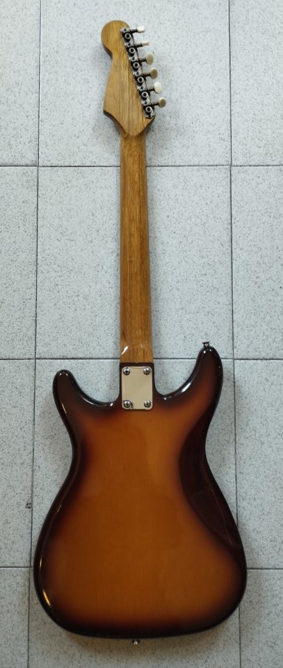 Guitarra eléctrica CORT de segunda mano · Foto 2 de 2 · Madrid · 195 €