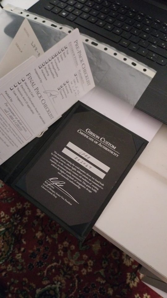 2 Gibson Custom X Gibson/Fender Custom Masterbuild Tele o Strat.