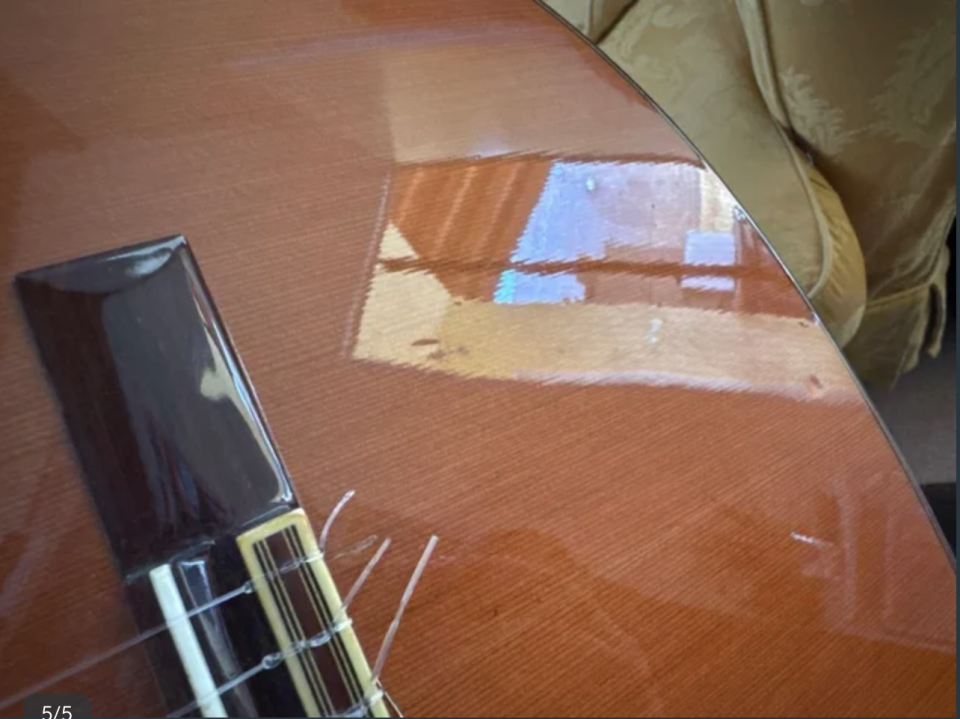 Guitarra Alhambra 5 P de segunda mano · Foto 5 de 5 · Asturias · 450 €