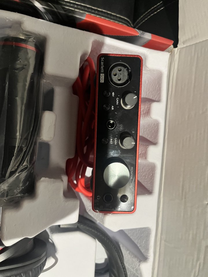 Focusrite Scarlett Solo studio