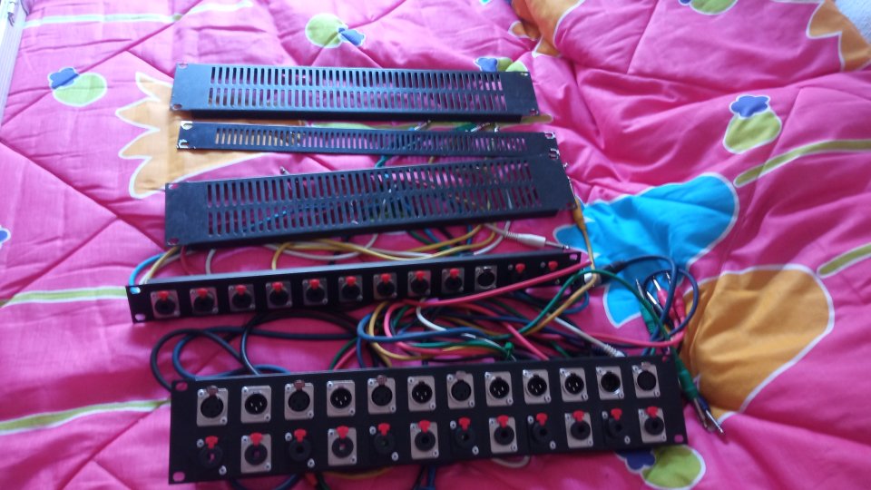 Flight-case con ruedas de 8 alturas de rack