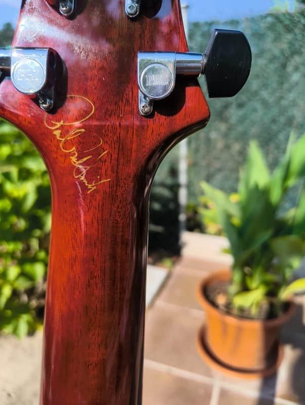 PRS McCARTY ARTIST TOP con TREMOLO Y DIAPASON BRAZILIAN ROSEWOOD FRIMADO (2000) de segunda mano · Foto 8 de 10 · Madrid · 5000 €