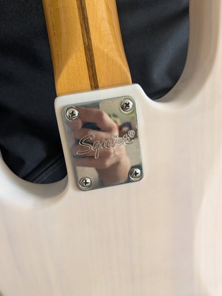 Squier Classic Vibe '50s Precision Bass Blanco de segunda mano · Foto 5 de 7 · Málaga · 340 €