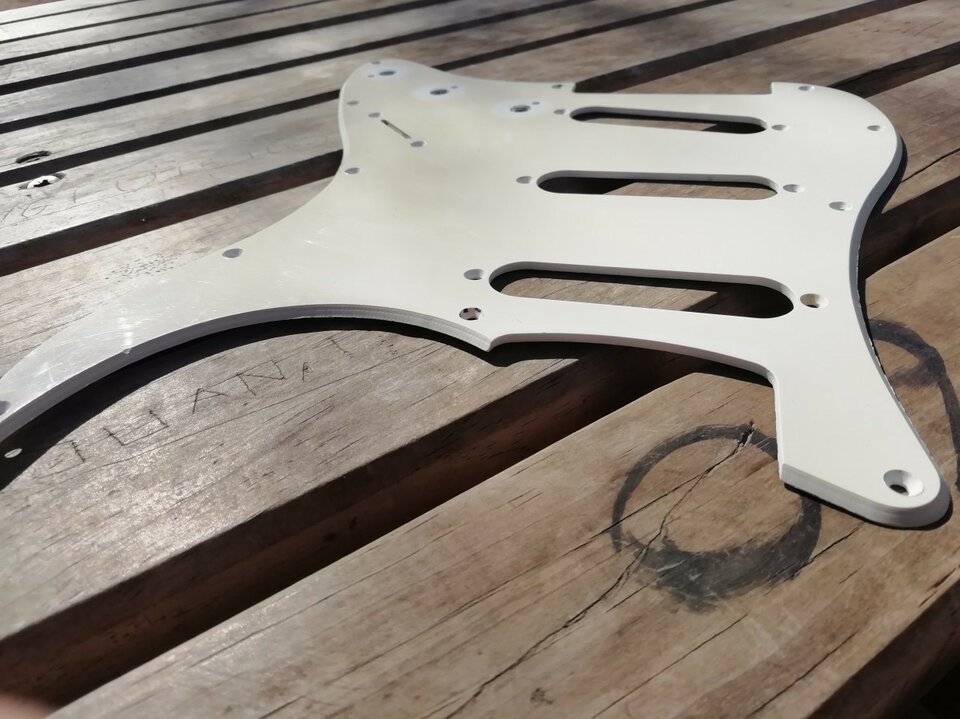 Golpeador Stratocaster años 80 de segunda mano · Foto 6 de 8 · Albacete · 15 €