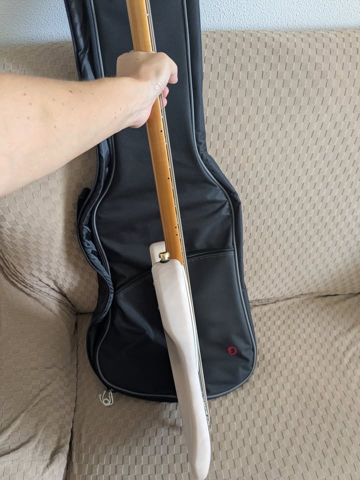 Squier Classic Vibe '50s Precision Bass Blanco de segunda mano · Foto 7 de 7 · Málaga · 340 €