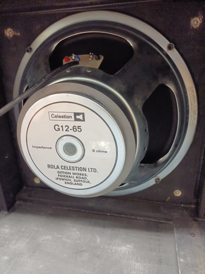 Celestion G12 65 Heritage 8 ohmios de segunda mano · Foto 1 de 6 · Navarra · 105 €
