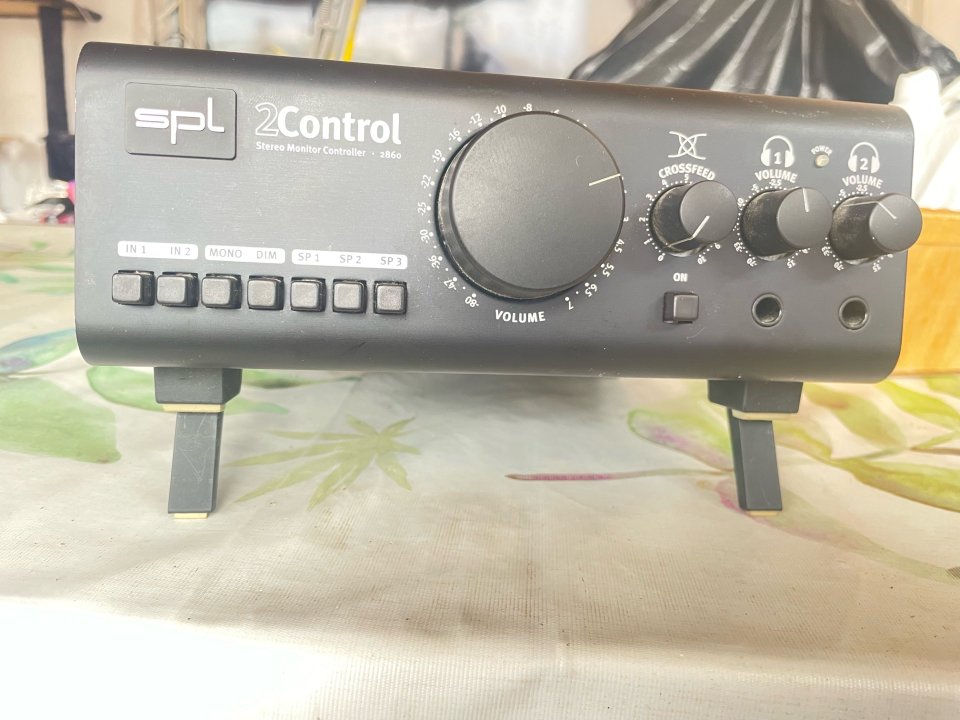 SPL 2Control (Model 2860) - Controlador de Monitores - Negro