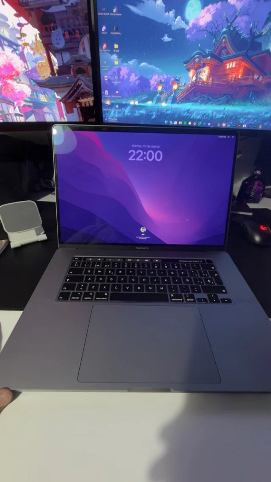 MacBook Pro 16" 32Gb de segunda mano · Foto 1 de 4 · Cantabria · 750 €