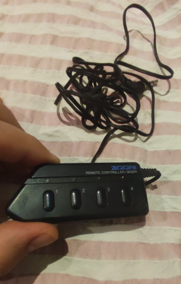 control remoto zoom 9002R y baterias