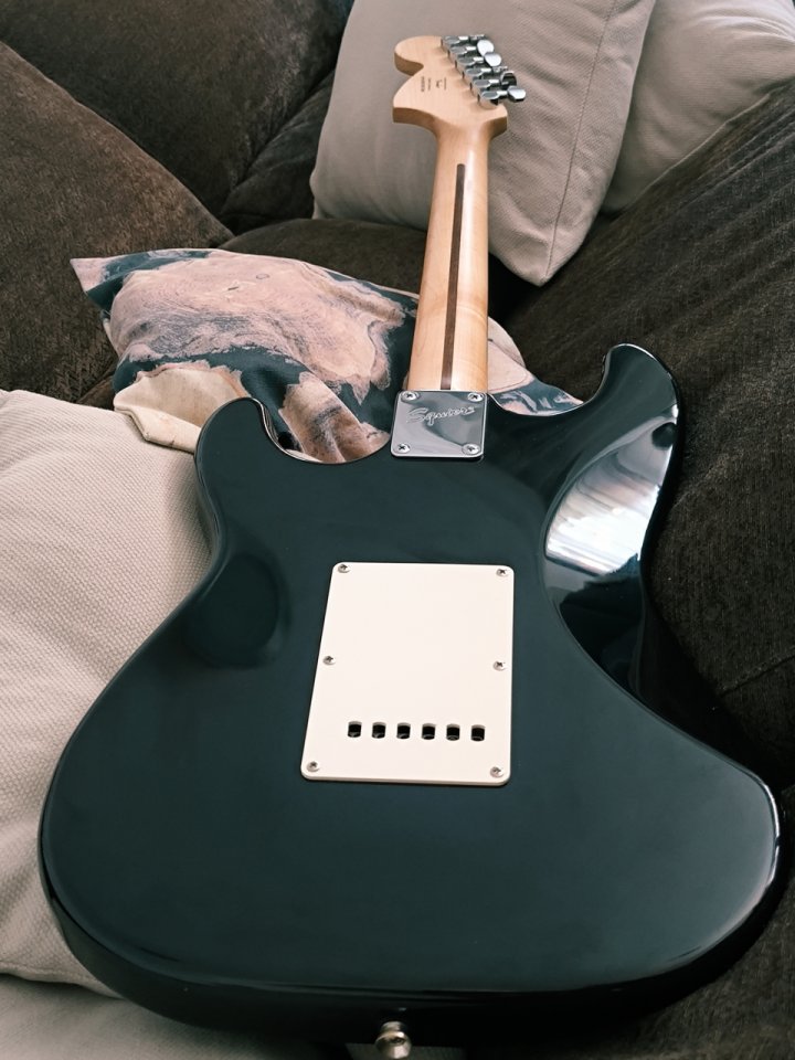 Squier Stratocaster (Factoría Cort) de segunda mano · Foto 3 de 4 · Madrid · 120 €