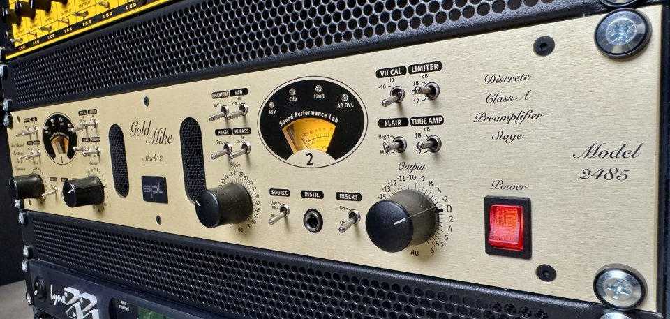 SPL GoldMike mk2 Preamp Dual Channel de segunda mano · Foto 2 de 4 · Cádiz · 1100 €