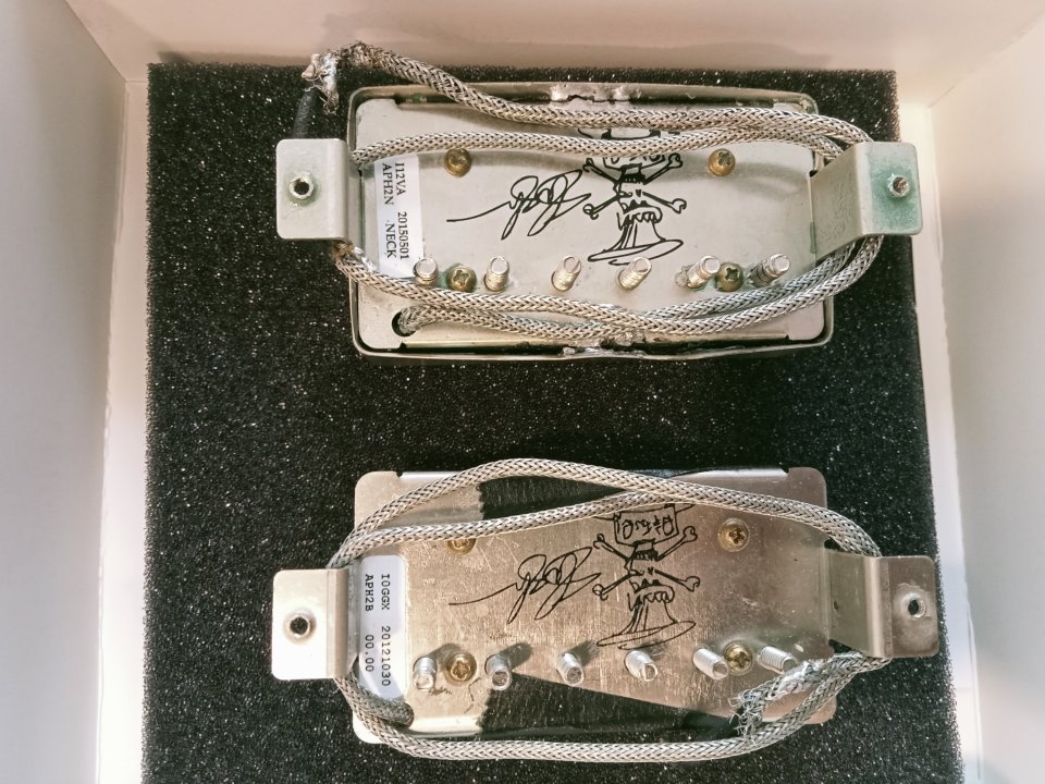 Tokai Love Rock Les Paul (Seymour Duncan Slash) de segunda mano · Foto 8 de 9 · Illes Balears · 450 €