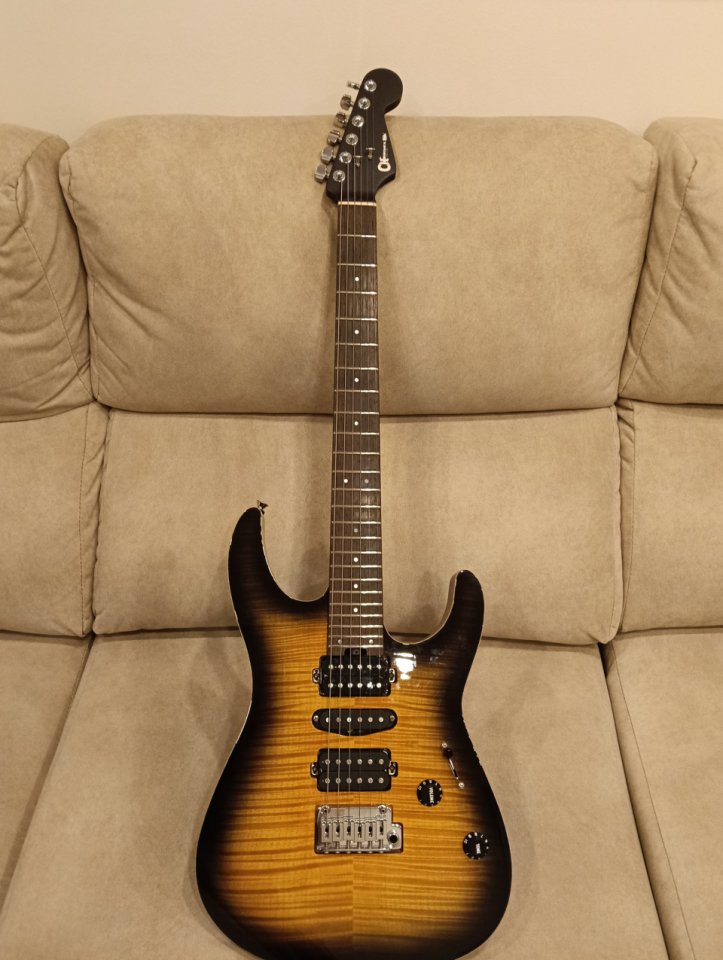 Charvel MIJ Mahogany Sunburst por una Ibanez MM1 Martin Miller de segunda mano · Foto 2 de 8 · Barcelona