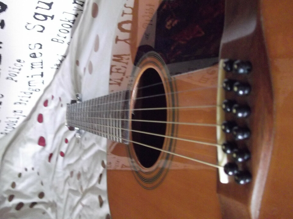 Fender F310-12 acústuca 12 cuerdas