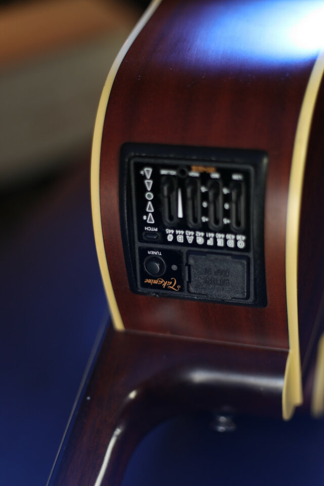 Guitarra acústica Takamine de segunda mano · Foto 4 de 6 · Valencia · 450 €