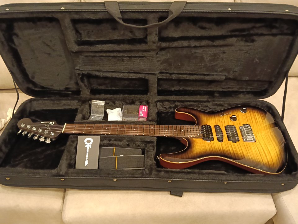 Charvel MIJ Mahogany Sunburst por una Ibanez MM1 Martin Miller de segunda mano · Foto 8 de 8 · Barcelona