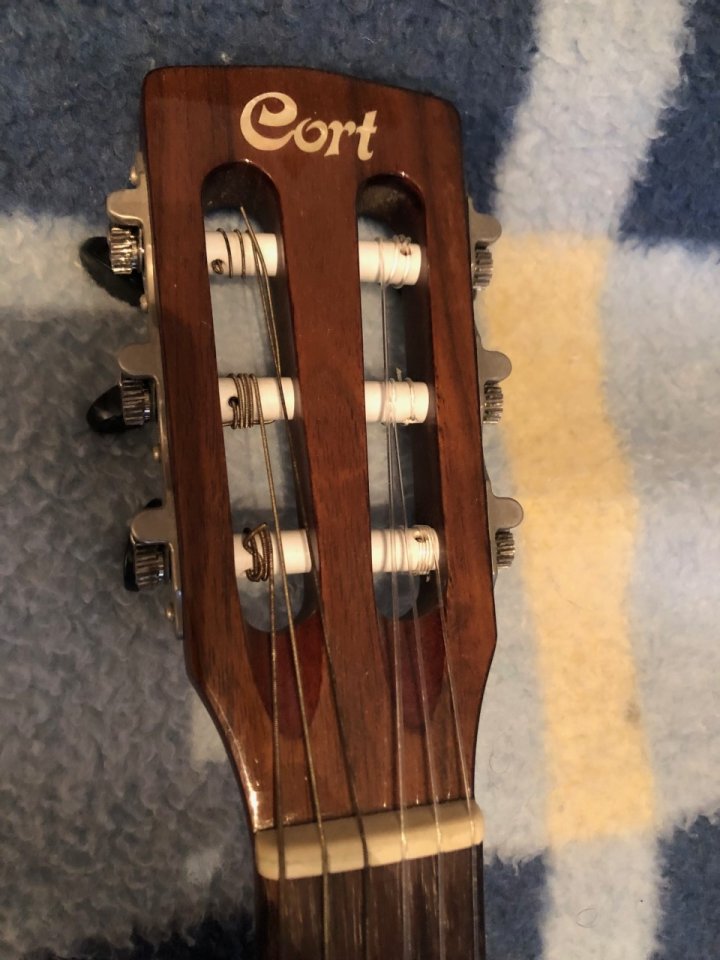 Guitarra Nylon Cort NY Sunset de segunda mano · Foto 5 de 8 · Valencia · 350 €
