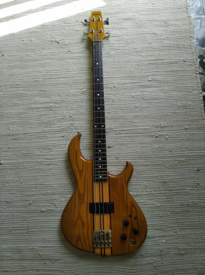 Bajo Aria Pro II SB-1000