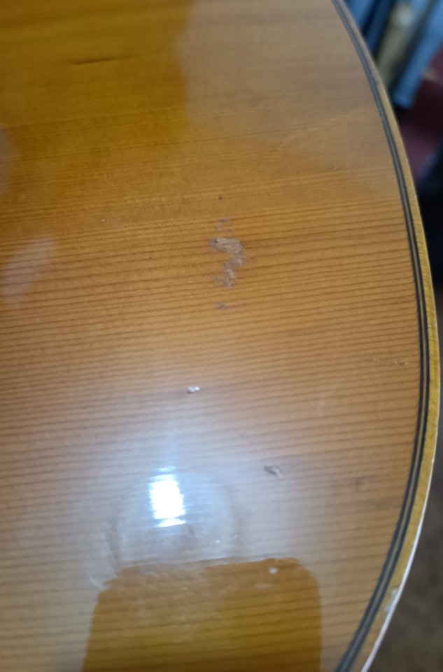 Guitarra clásica Hijos de Vicente Tatay de segunda mano · Foto 9 de 10 · Ourense · 200 €