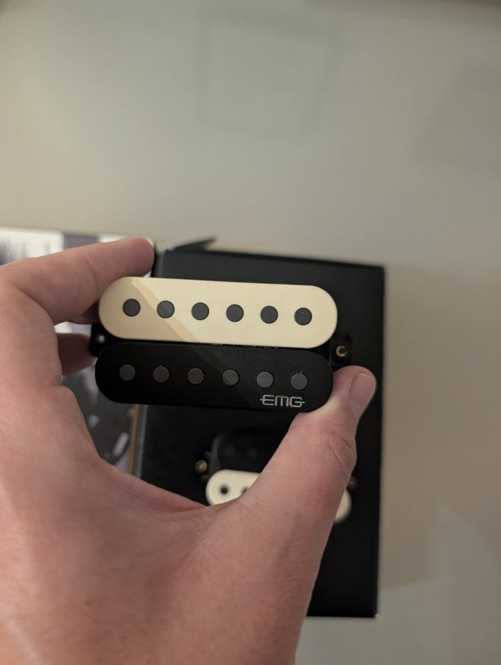Emg daemonum jim root envío incluido! de segunda mano · Foto 2 de 5 · Madrid · 130 €