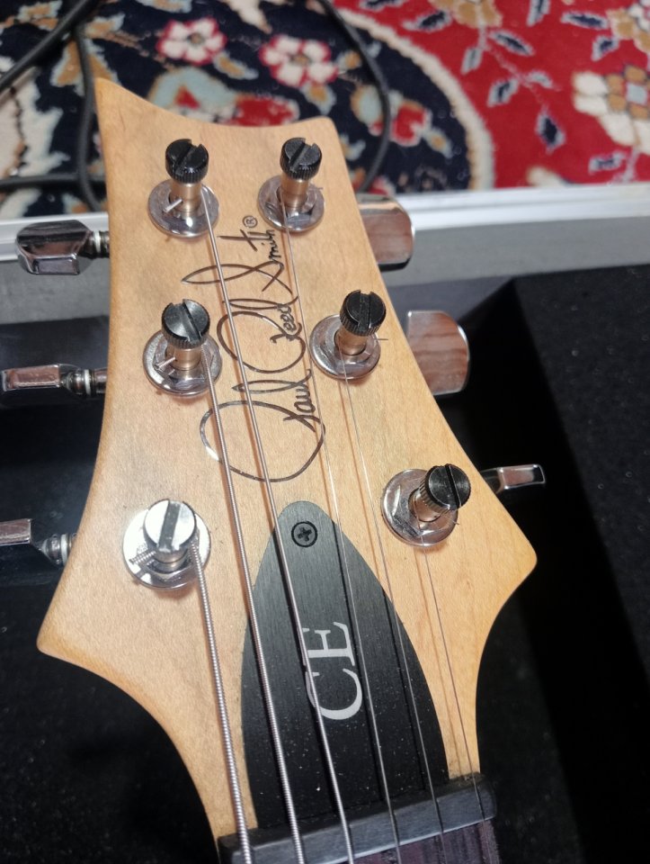 PRS CE 24 Edición Limitada en acabado Tobacco Sunburst (TSB), comprada originalmente en 2017. de segunda mano · Foto 3 de 8 · Asturias · 1100 €