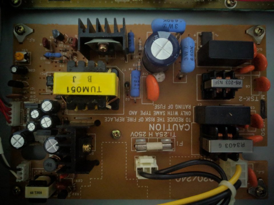 Korg X3R sintetizador