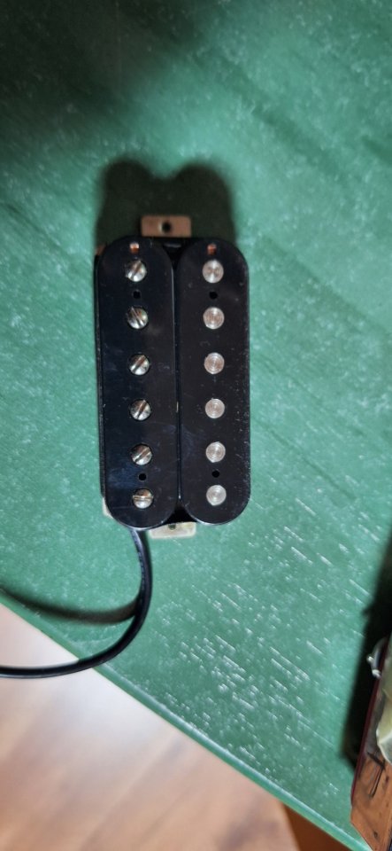 Pastillas y clavijero