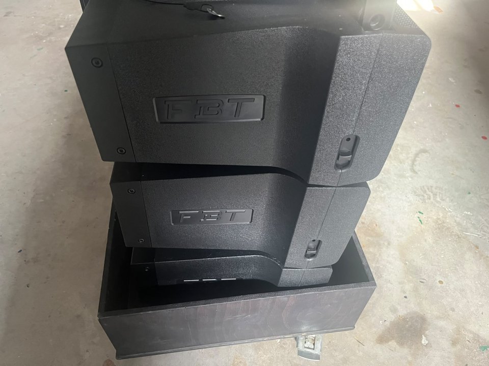 FBT MITUS 206 LA mas accesorios de segunda mano · Foto 3 de 8 · Murcia · 2 €