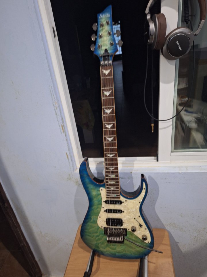 Guitarra Schecter Banshee 6 fr extreme