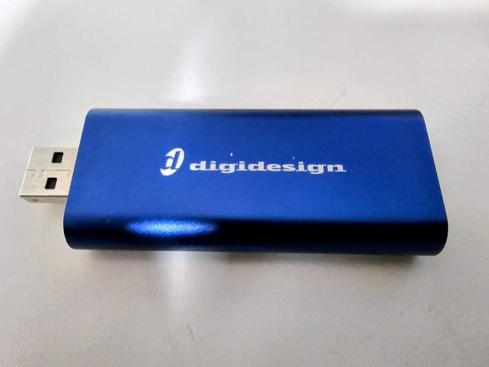 Digidesign Mbox 2 Micro | Interfaz de Audio USB Ultra-Portátil (24-bit)