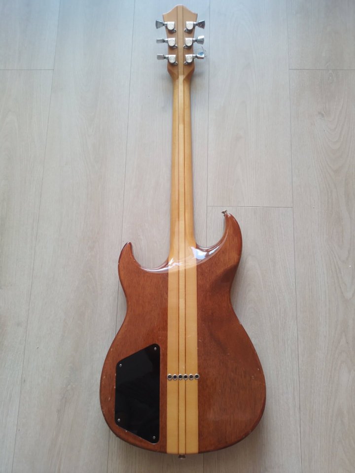 Suzuki necktrough de segunda mano · Foto 2 de 7 · Gipuzkoa · 600 €