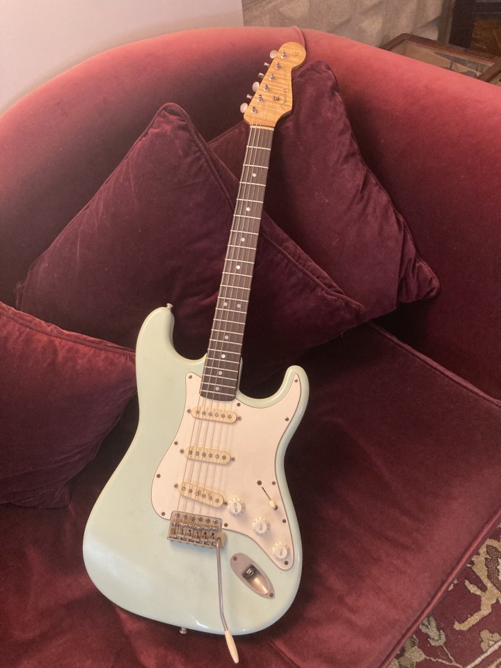 Stratocaster Partcaster 63 Surf Green Relic Luthier de segunda mano · Foto 1 de 2 · Asturias · 1800 €