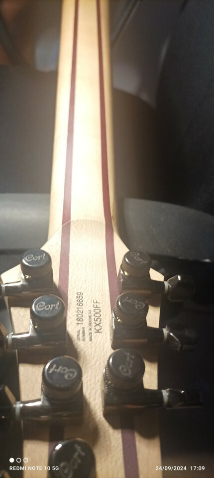 Guitarra CORT KX500FF 7 cuerdas