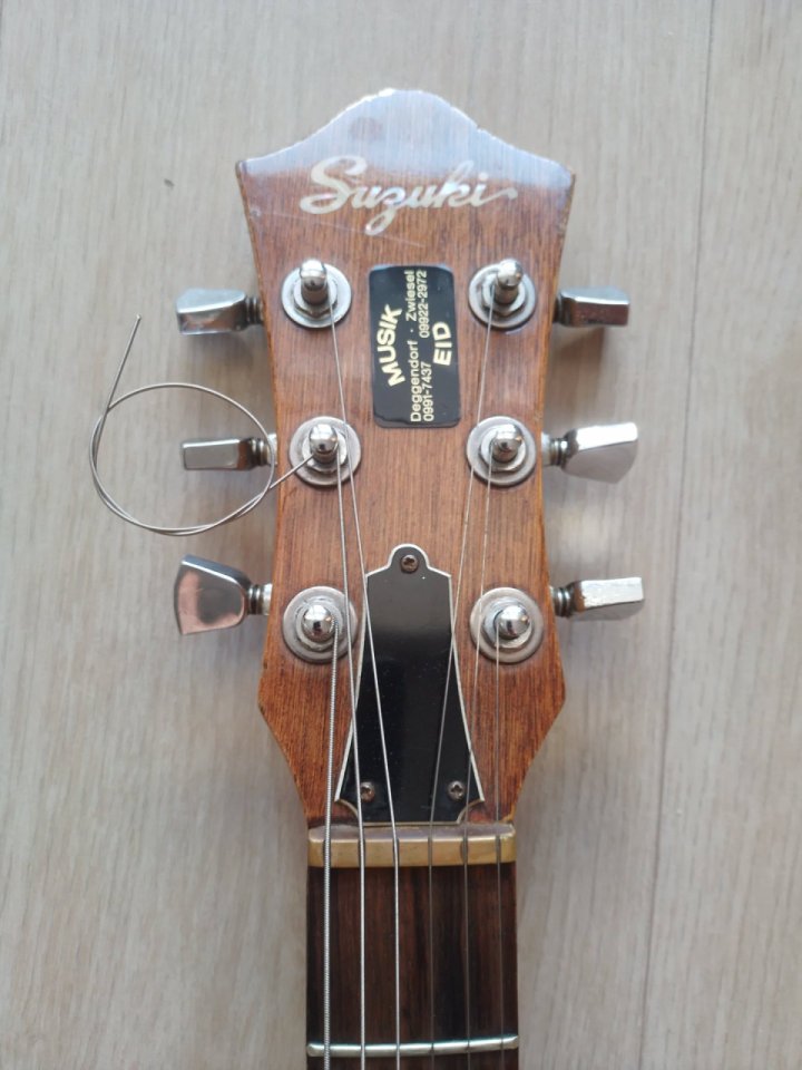 Suzuki necktrough de segunda mano · Foto 3 de 7 · Gipuzkoa · 600 €