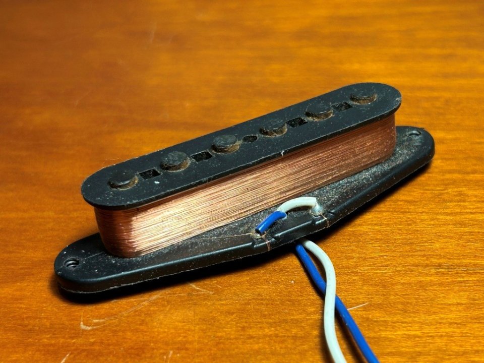 Juego pastillas Fender American Standard 1997 - Delta Tone de segunda mano · Foto 2 de 10 · Barcelona · 155 €