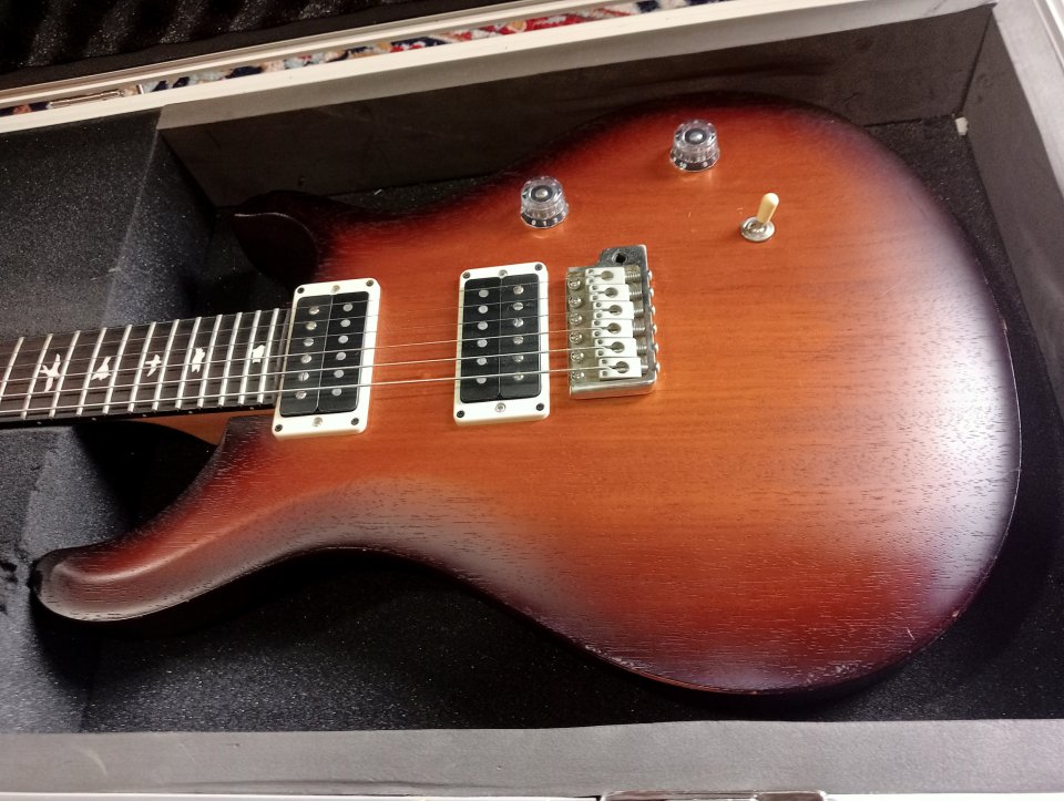 PRS CE 24 Edición Limitada en acabado Tobacco Sunburst (TSB), comprada originalmente en 2017. de segunda mano · Foto 8 de 8 · Asturias · 1100 €