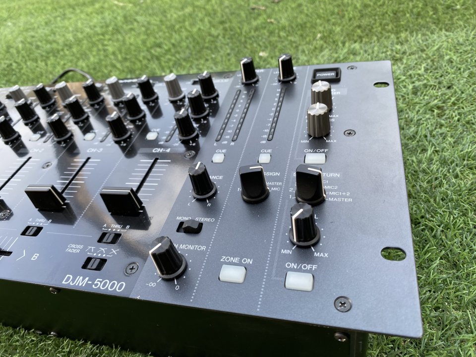 Pioneer DJM 5000 de segunda mano · Foto 3 de 9 · Ciudad Real · 495 €