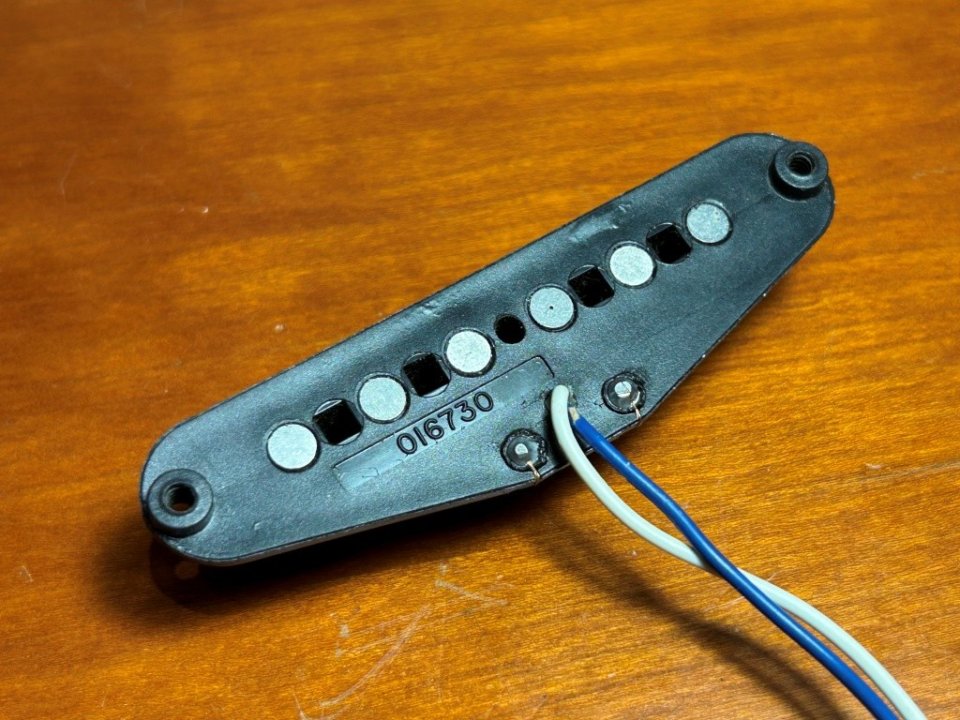 Juego pastillas Fender American Standard 1997 - Delta Tone de segunda mano · Foto 3 de 10 · Barcelona · 155 €