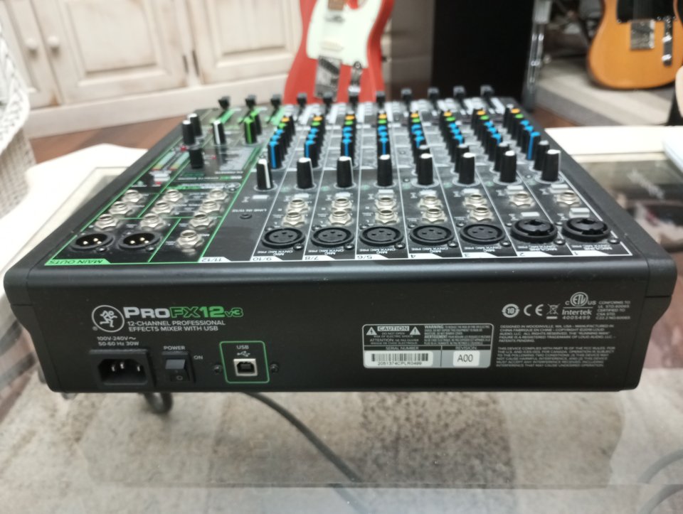 MACKIE FX 12 V3