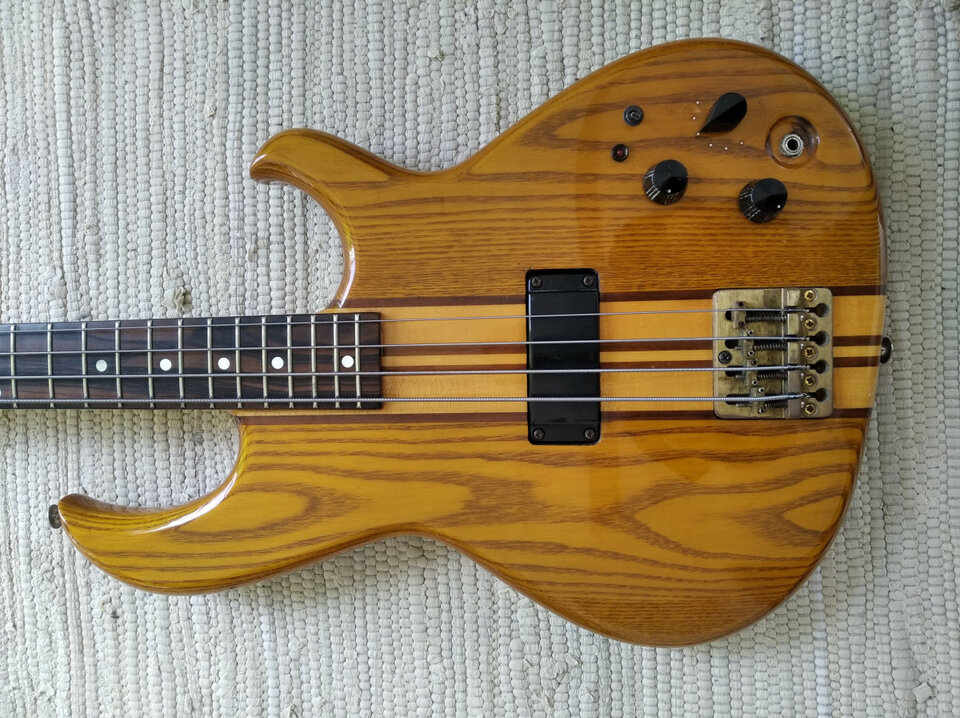 Bajo Aria Pro II SB-1000 de segunda mano · Foto 9 de 10 · Illes Balears · 1100 €
