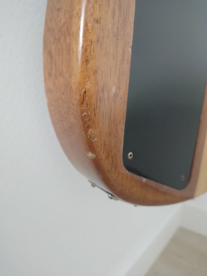 Suzuki necktrough de segunda mano · Foto 4 de 7 · Gipuzkoa · 600 €