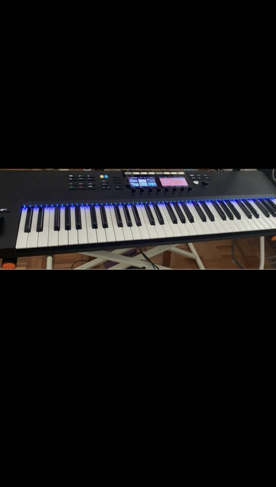 Komplete Kontrol MK2 S 61 PACK