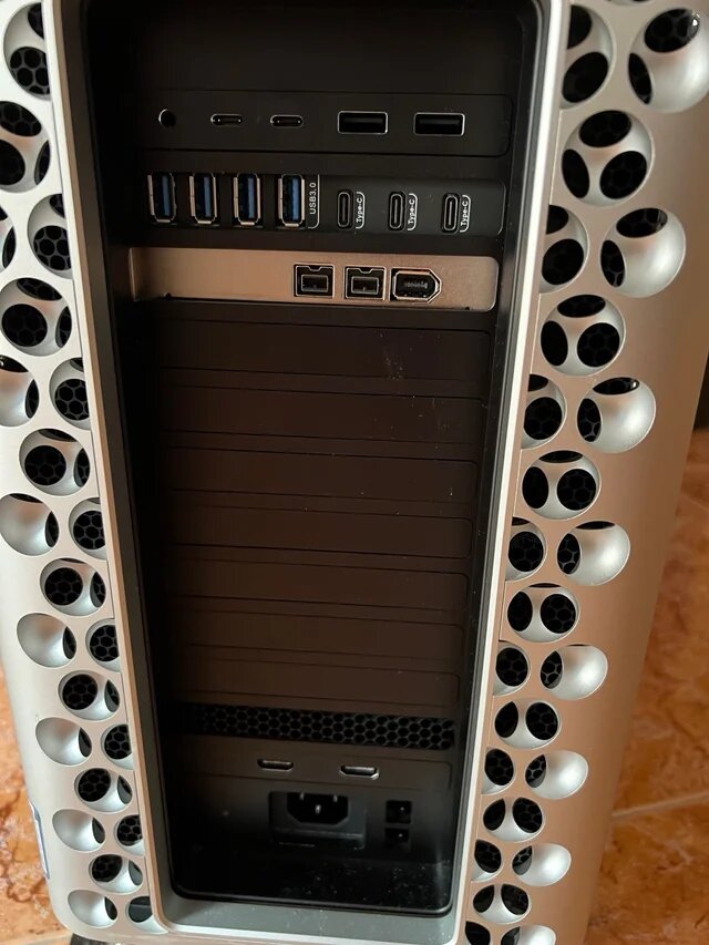 Mac Pro 2019 + 16 cores +  96 Gb Ram + SSD 2Tb