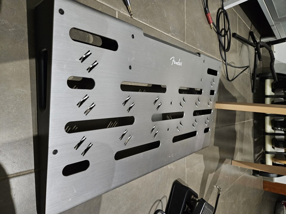 Pedalera Fender Pedal Board professional "M"