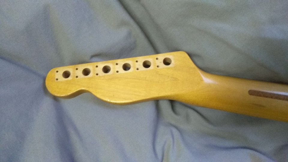 (o VENDO) Mástil FENDER TELEcaster x Mástil Stratocaster (palorrosa mejor)