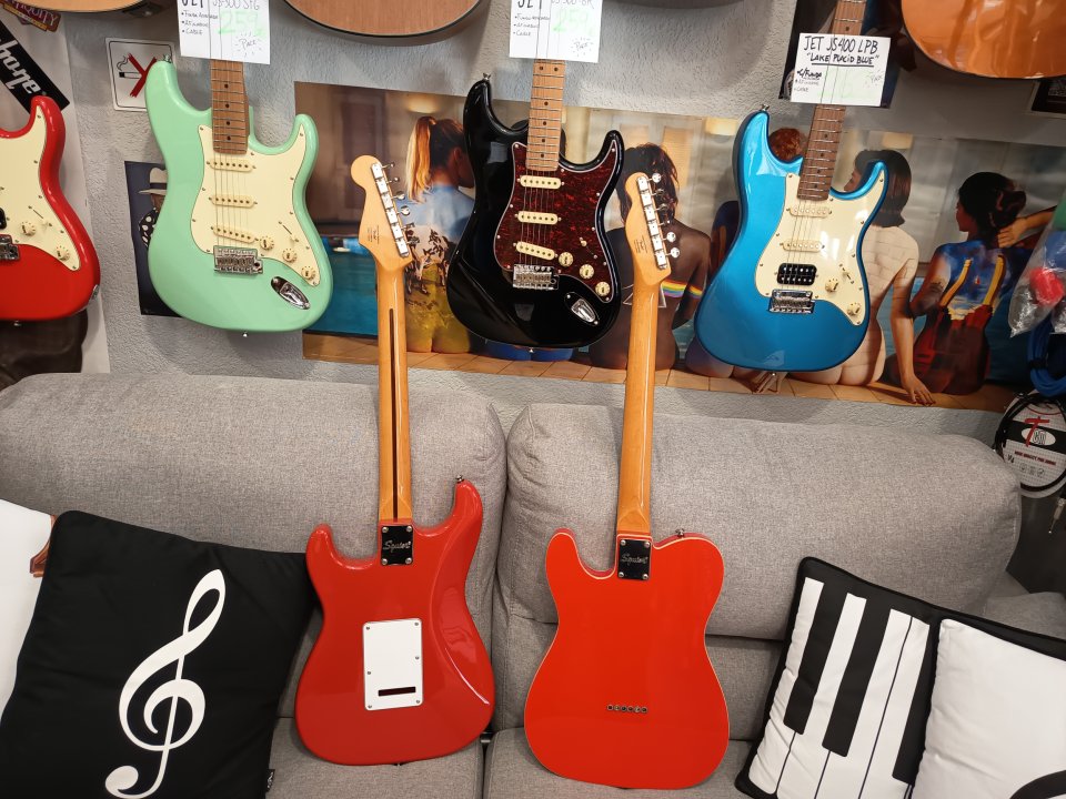 Strato y Tele (Pako,s)