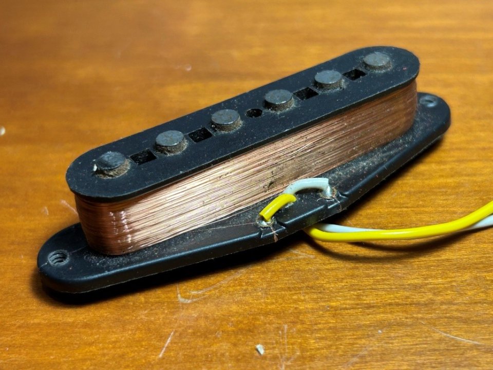 Juego pastillas Fender American Standard 1997 - Delta Tone de segunda mano · Foto 8 de 10 · Barcelona · 155 €