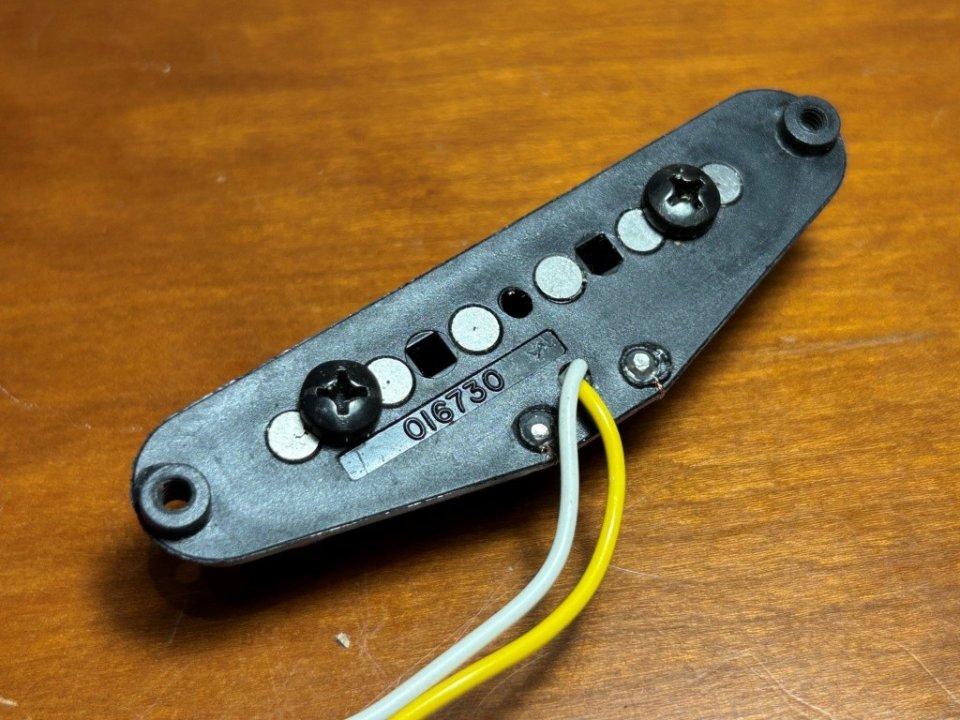 Juego pastillas Fender American Standard 1997 - Delta Tone de segunda mano · Foto 9 de 10 · Barcelona · 155 €